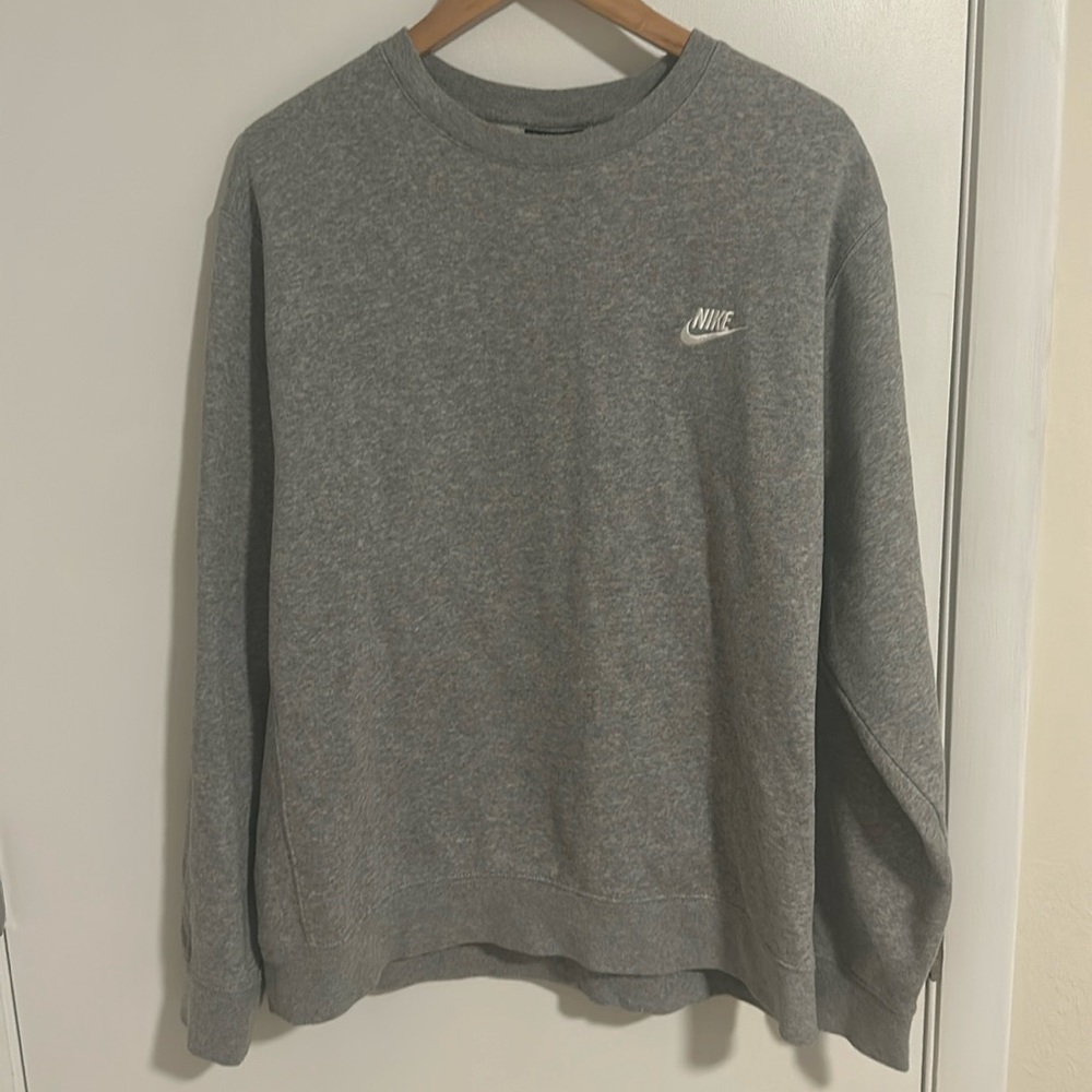 Nike Fleece Crewneck Grey Sweatshirt Men’s Large Used
